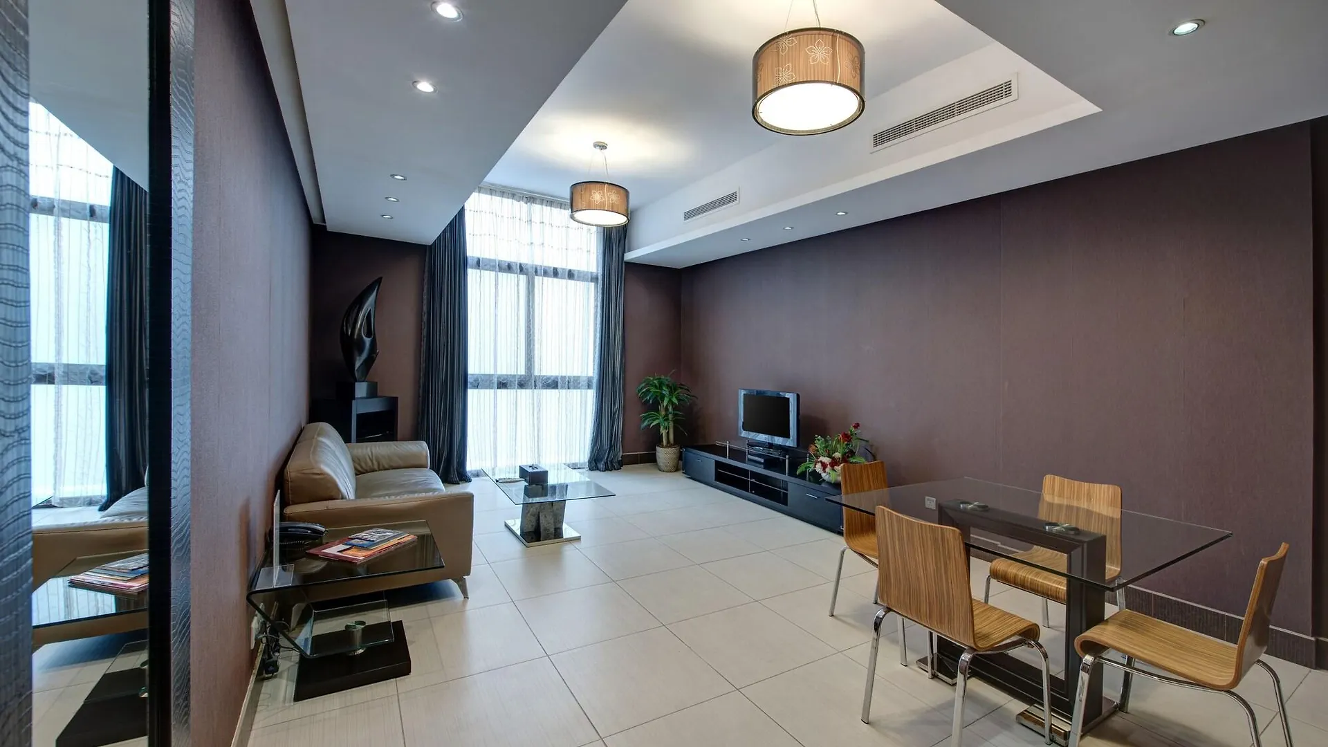 Beach Hotel Apartment Dubai 3*,