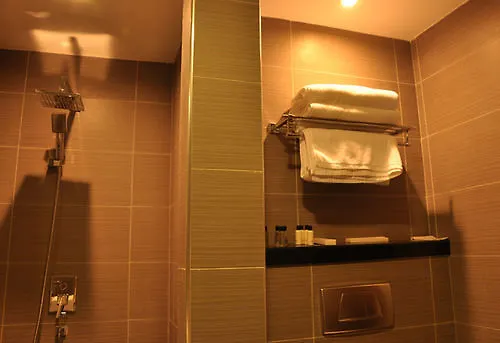 Beach Hotel Apartment Dubai 3*,